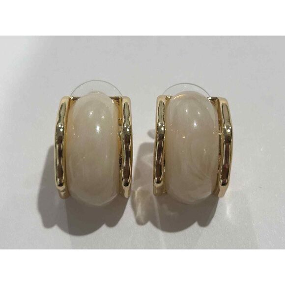 3/$39- Small beige stone gold huggie pierced earrings Minimalist Classy hoop - Picture 1 of 1